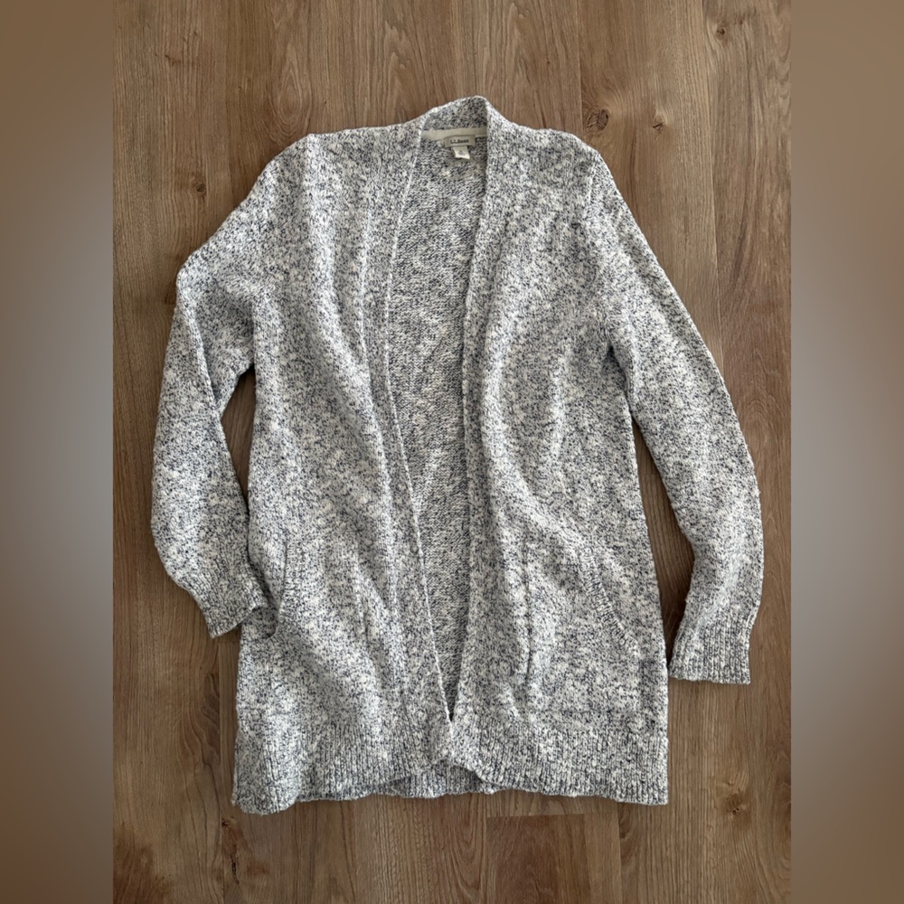 L.L. Bean Women's Marled Blue and White Cotton Cardigan